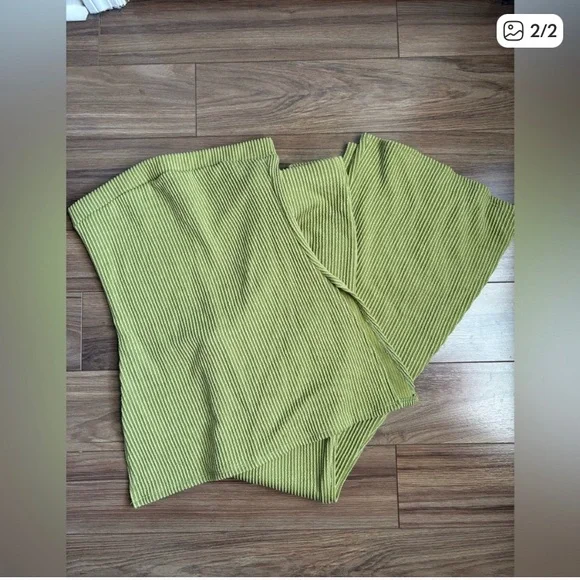 Strapless Ribbed Two-Piece Set - Picture 2 of 2